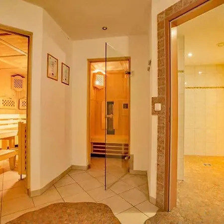 Sport Hoelzl 9 Konigsleiten